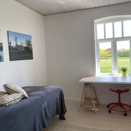 Hyggelig Aftaegtsbolig I Hjertet Af Sonderjylland Branderup